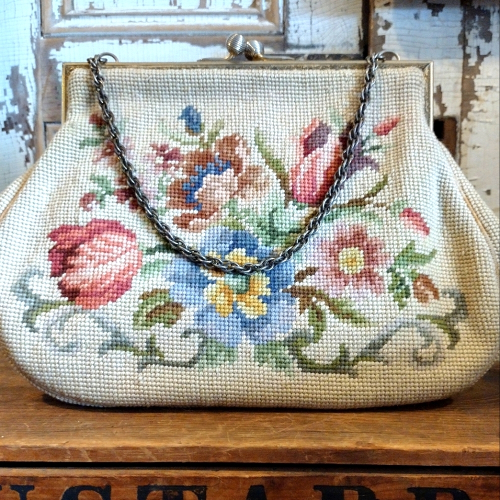 Vintage Petit Point Needlepoint Floral Purse Handbag